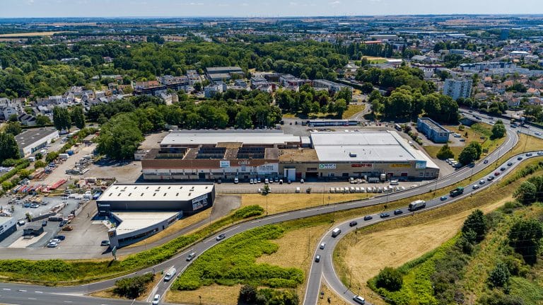 Bâtiment industriel à réinventer totalement, chargé d’histoire pour les caennais